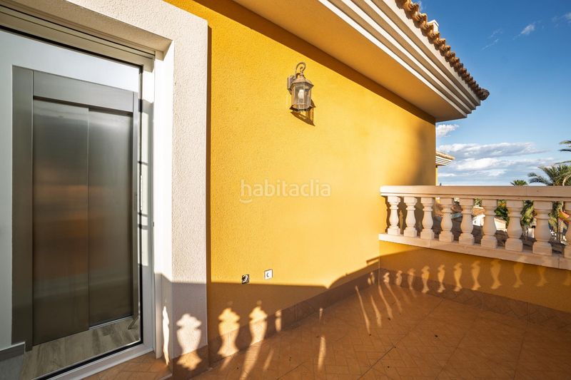 Foto 1b331266-baf9-46a2-a2a8-cc1c03b29d73. Xalet amb aparcament a Pueblo Acantilado-Lanuza Campello (el)