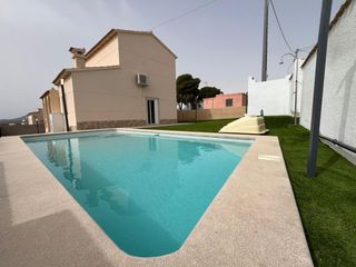 Lloguer Xalet a Busot. Alquiler de chalet en busot oportunidad!!!