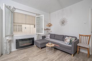 Appartement  Carrer antonio brotons pastor. Vivienda en elche con ascensor zona plaza de madrid.