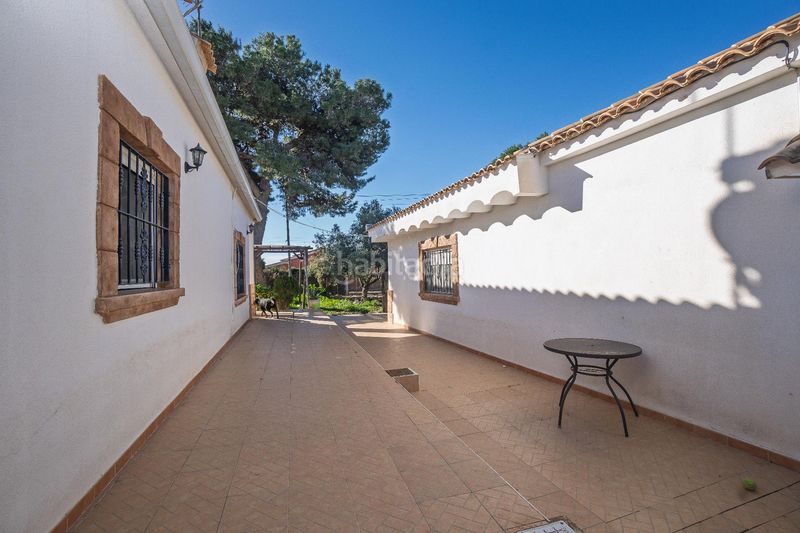 Foto 8f3a815e-7a89-4d39-9909-49f54fcedea2. Xalet amb aparcament piscina a Perleta - Maitino Elche / Elx