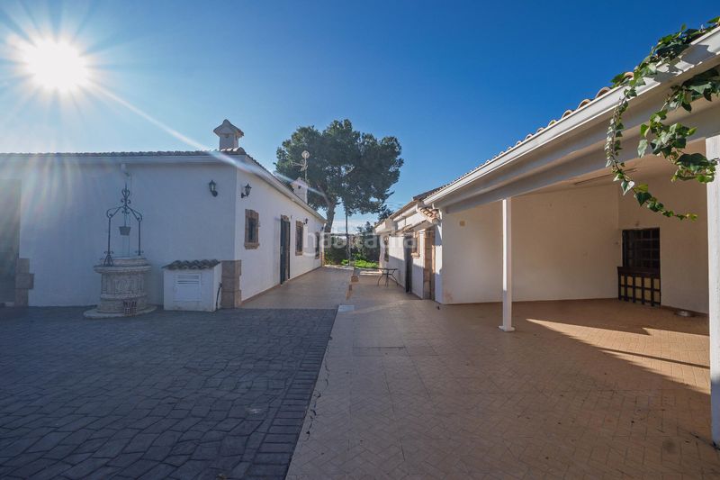Foto cacb1a3a-41ad-4e20-b4af-00b08a838b4e. Xalet amb aparcament piscina a Perleta - Maitino Elche / Elx