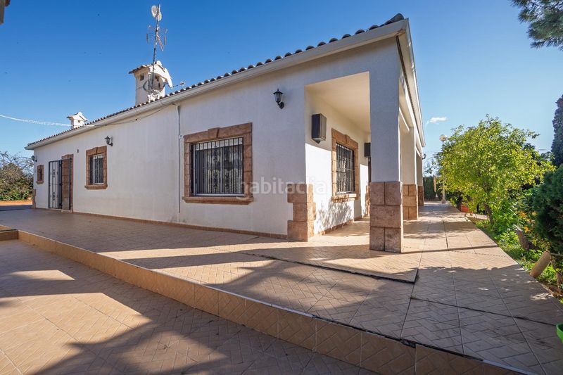 Foto f7ee9345-1a14-436d-976f-9e7a325dda46. Xalet amb aparcament piscina a Perleta - Maitino Elche / Elx