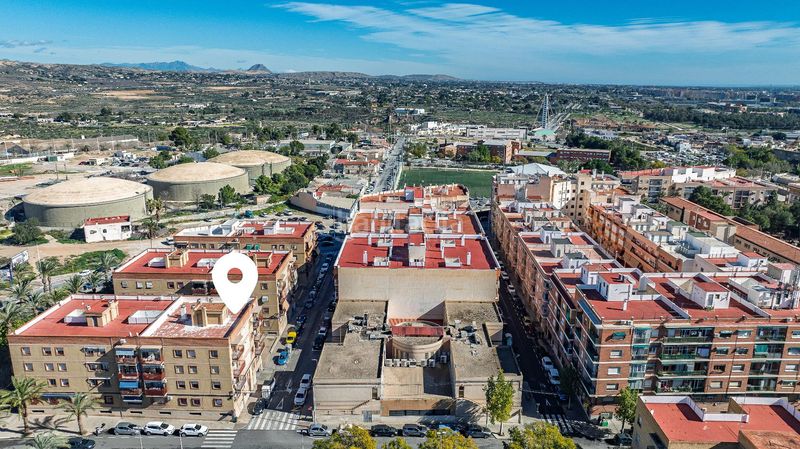 Foto 53f725a4-7283-43c2-bd2c-dbedf749e604. Pis a San Crispín Elche / Elx