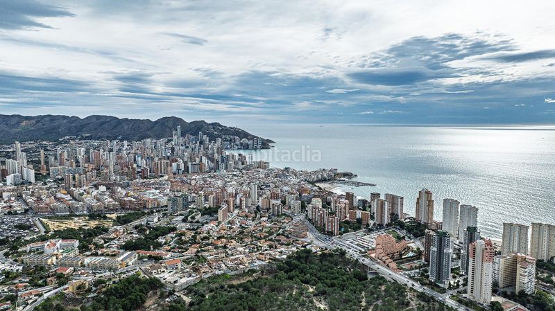 Foto 05288c1f-1d2f-4016-b38f-a0b2fb2ab4b7. Pis amb calefacció aparcament piscina a Via Parque Benidorm