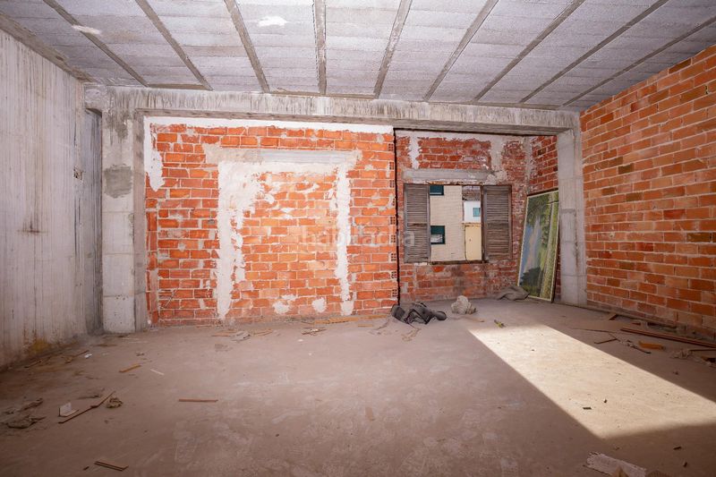 Foto e88c7646-2a92-478e-af95-82533da989bb. Edificio  en construcción en venta , alicante en Pego