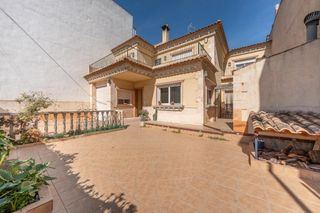 Casa adosada  Calle jose cartagena. Chalet adosado en daya nueva
