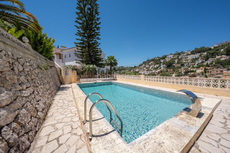 Foto d1a34674-2d2f-4cec-b42d-5a919d512586. Xalet amb aparcament piscina a La Viña-Montemar-San Jaime Benissa