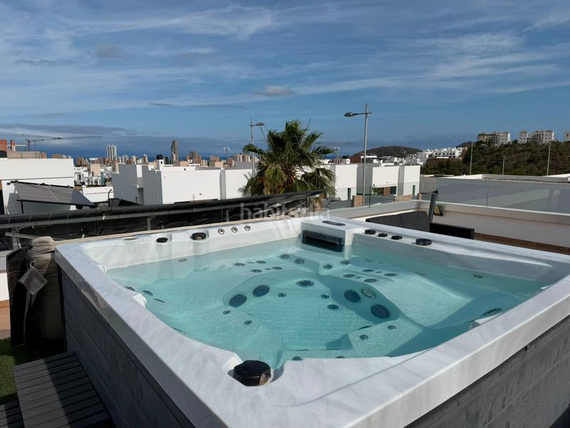 Foto d73c3e5b-b58d-45bb-ad60-0b461c06cac7. Casa amb calefacció aparcament piscina a balcón de Finestrat-terra marina Finestrat