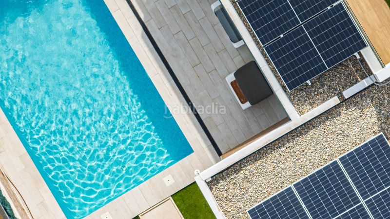 Foto e2d6a8d1-fe1d-484b-99a2-49468600e26c. Casa amb calefacció aparcament piscina a balcón de Finestrat-terra marina Finestrat