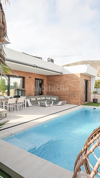 Foto e95f1853-47ac-4027-8749-fc5cb6ff49db. Casa amb calefacció aparcament piscina a balcón de Finestrat-terra marina Finestrat