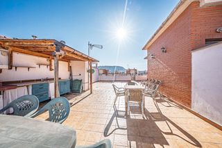 Ático  Calle de josé llopis díez. Ático exclusivo con gran solárium privado en gran vía alicante