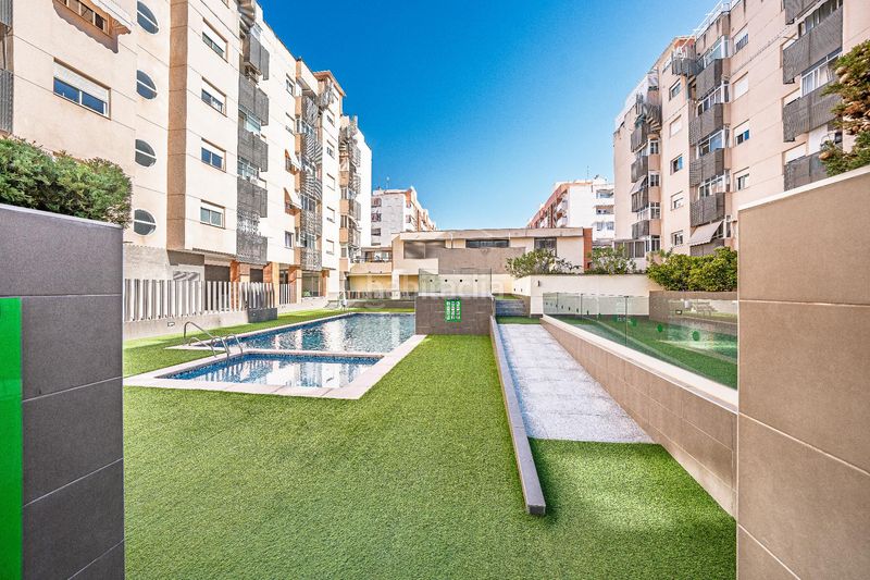 Foto dba42be1-e126-43d5-8969-05c630730ae9. Àtic amb calefacció aparcament piscina a Garbinet - Parque de las Avenidas Alicante