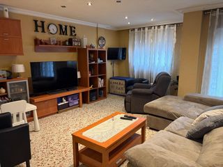 Location Appartement  Calle antonio pascual quiles. Piso en elche, zona obispo siuri
