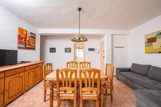 Appartement à Piles. Piso en segunda línea de playa con terraza y vistas al mar en pi