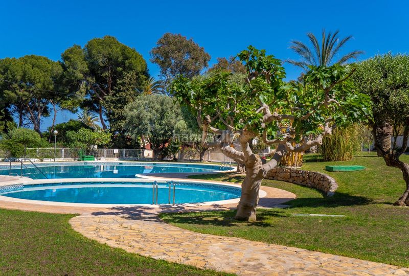 Foto e890c060-b3d6-4885-9160-4a23163260ae. Casa adossada amb aparcament piscina a Poble Nou-Montiboli Vila Joiosa (la)