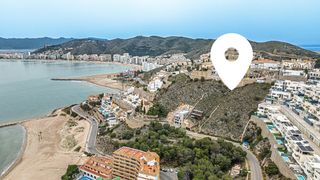 Terreny residencial a El Faro. Parcela urbana en cullera con vistas al mar  proyecto residencia