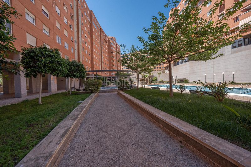 Foto b31794cd-ce47-4142-ad5d-6b861bb1aff7. Etagenwohnung mit parking pool in Garbinet - Parque de las Avenidas Alicante
