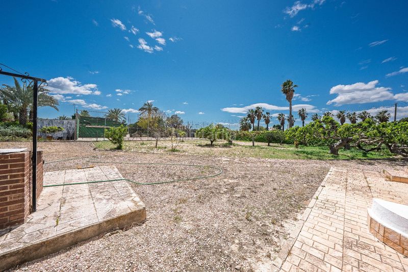 Foto 260a1873-1573-4271-8899-540c5f732de9. Casa amb aparcament piscina a Alzabares Elche / Elx