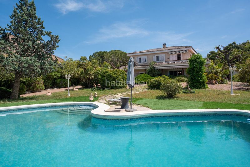 Foto 3807dd85-a725-470d-b1a7-1d449ddc86e7. Xalet amb aparcament piscina a Petrer