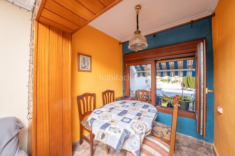 Foto 121f7308-7b62-4a3d-b2a9-243fd3ebf57f. Casa adossada a Ibi