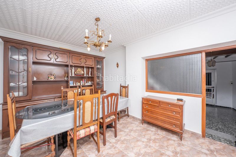 Foto 418e37e8-24c3-4132-b44e-49059dd5e278. Casa adossada a Ibi