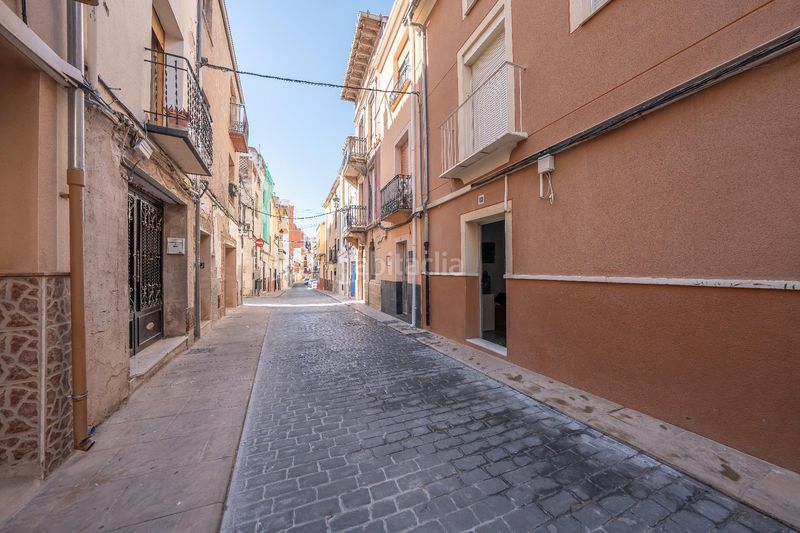 Foto e7bb5249-a955-4689-998a-1c21986eb79e. Casa adossada a Ibi
