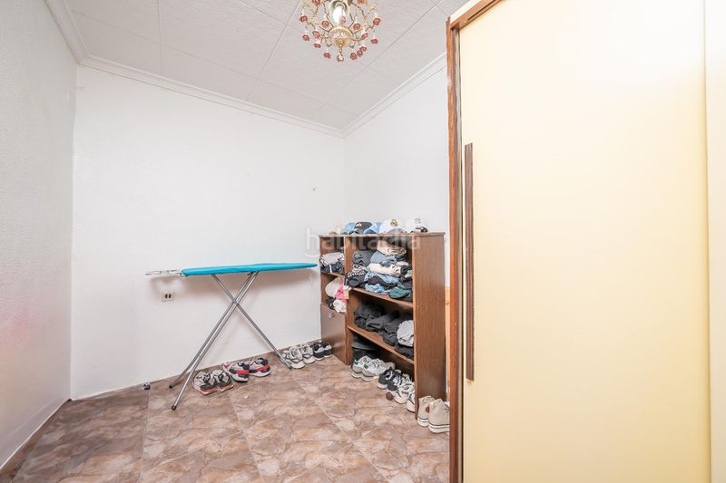 Foto e9d3b1d5-3f21-4eab-9992-7b88b24b6596. Casa adossada a Ibi