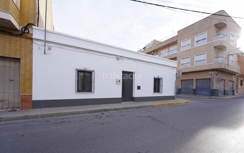 Foto b893a779-e7fa-430d-85b1-bf0ff36bfb9c. Casa a Benejúzar