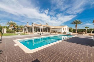 Chalet in Partida llano san josé. Finca residencial de lujo en elche exclusividad y potencial ilim