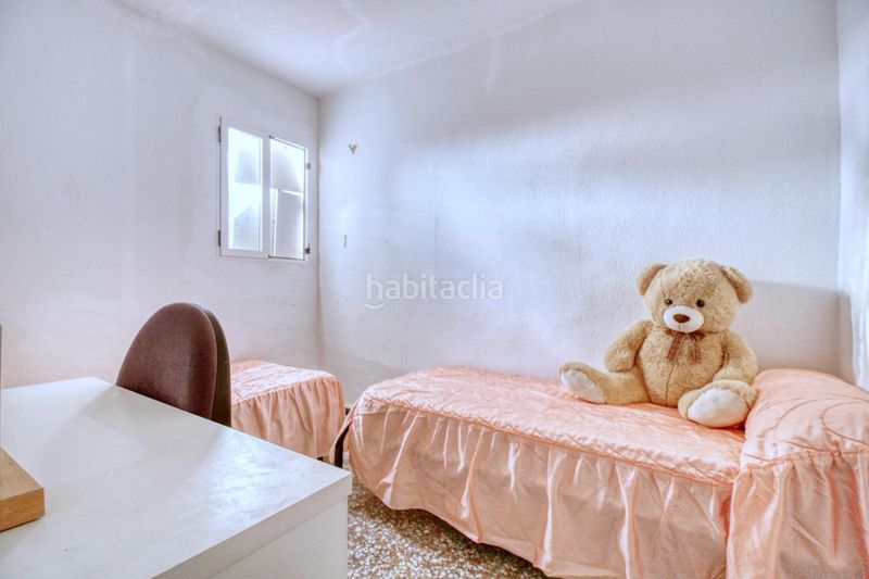 Foto c20f3d42-60e2-4d98-a835-857fb3289e08. Casa amb piscina a Albatera