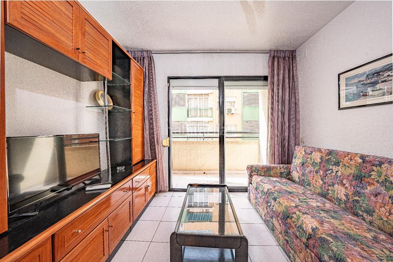 Foto ccec8954-3e06-44ea-a2c9-7f855c09e6db. Apartament amb aparcament a Centro Urbano Benidorm