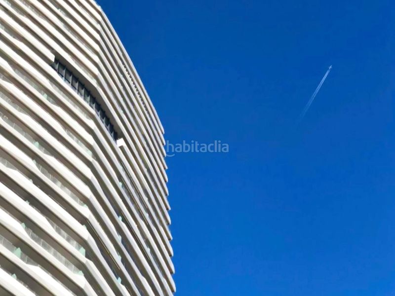 Foto 55e21815-f61b-4d8d-aed9-3c0fa875dc7b. Pis amb aparcament piscina a Playa Poniente Benidorm