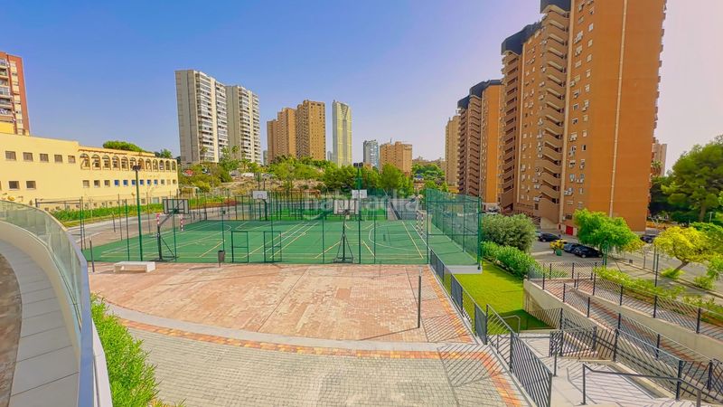 Foto 6cfef319-76cd-4b7c-ae2d-2839e6e0b551. Pis amb aparcament piscina a Playa Poniente Benidorm