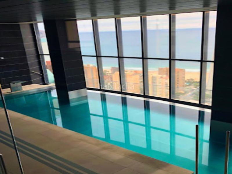 Foto b1589fe4-d90e-45c7-8890-325662cba3e7. Pis amb aparcament piscina a Playa Poniente Benidorm
