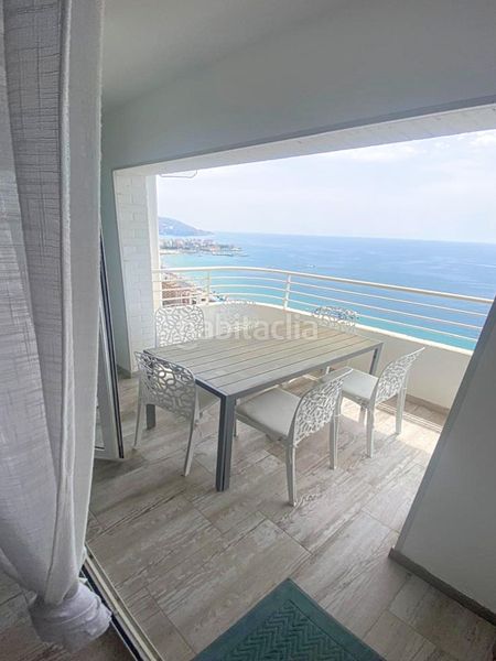 Foto 15375df5-5393-4337-831f-a5f271ef6e15. Àtic amb calefacció piscina a Playa Poniente Benidorm