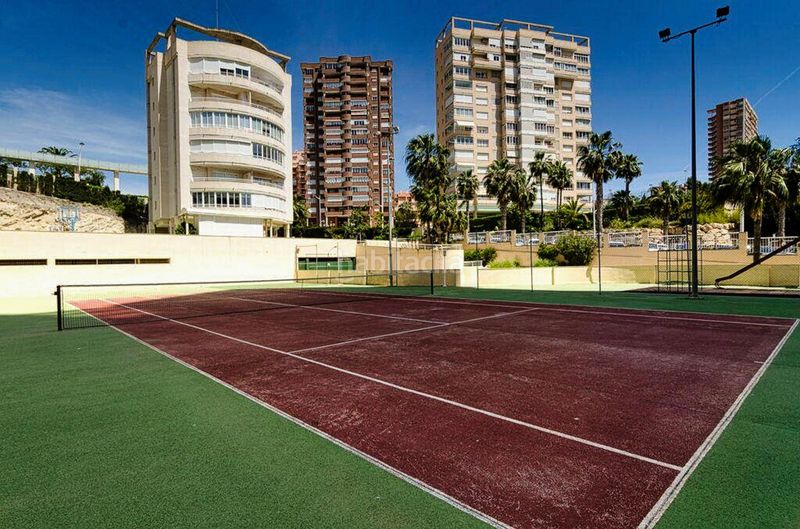 Foto 99486471-78c5-4381-ac5d-0a2565c11d58. Àtic amb calefacció piscina a Playa Poniente Benidorm