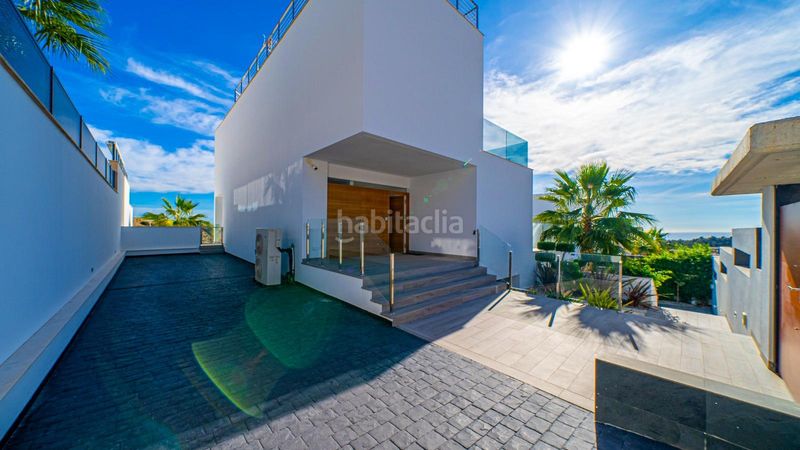 Foto 5af06276-778d-40dd-964d-e8ac8a4daede. Casa adossada amb calefacció aparcament piscina a Finestrat