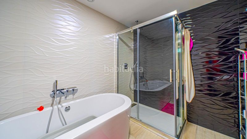 Foto a1bf7626-d8e5-451a-a606-f8084aec322b. Casa adossada amb calefacció aparcament piscina a Finestrat