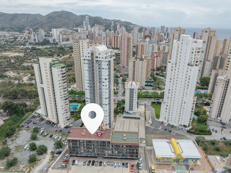 Foto e2f2465e-84ad-4aba-a1e5-ea292eefc2ed. Apartament amb aparcament a Levante Alto Benidorm