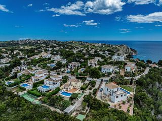 Chalet en La Granadella - Costa Nova. Villa con privacidad absoluta, vistas abiertas y estudio indepen