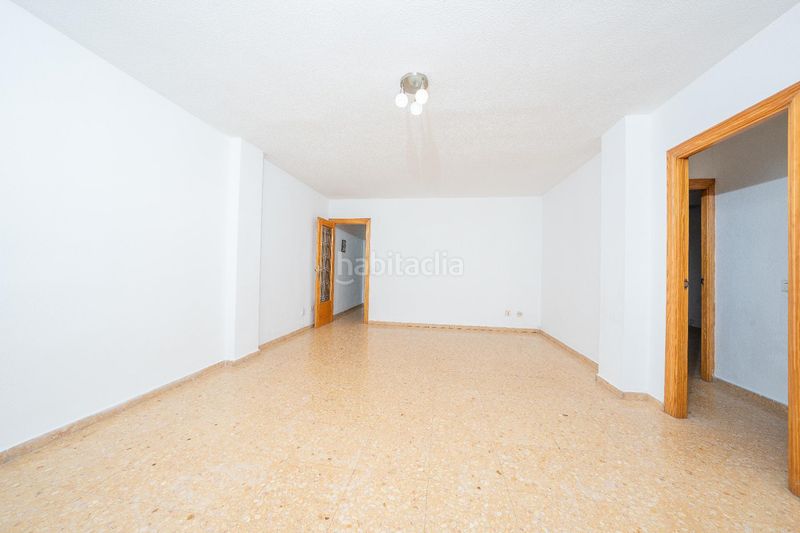 Foto cbdc0f1b-604e-4d6e-8972-ea3b903c7998. Pis a Saladar Dénia