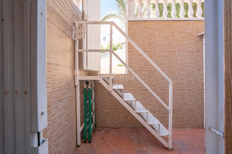 Foto 01c9f426-f2de-421d-a0c5-6e1bb30060d1. Casa amb piscina a Los Arenales del Sol Elche / Elx