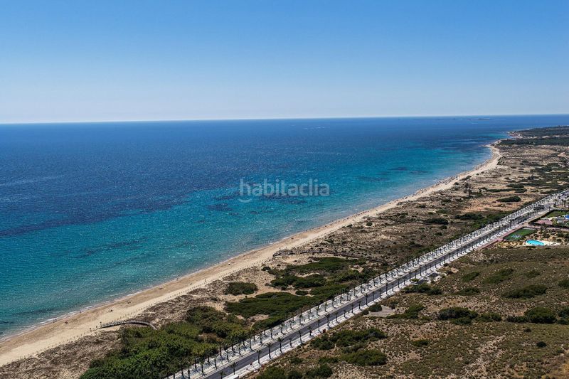 Foto 68f60d5a-4c5b-4e4d-bc72-99a670afb7a5. Casa amb piscina a Los Arenales del Sol Elche / Elx