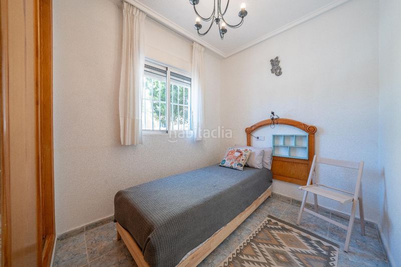 Foto ea0816cc-15ab-49d0-87eb-f7abf926c921. Casa amb piscina a Los Arenales del Sol Elche / Elx