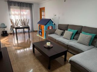 Apartment in Benijófar. Amplia vivienda con solárium privado  lista para entrar a vivir