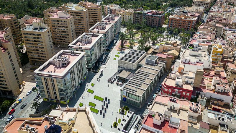 Foto fc6a9381-0209-40cd-8924-ba7a85d5b58b. Local comercial a Centro Elche / Elx