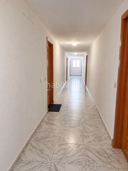 Foto 0be2fb2d-db15-4869-a09a-7e443bd0abd1. Estudi amb piscina a Daimús