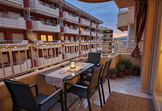 Studio in Daimús. Estudio reformado a 90 metros de la playa con piscina y trastero