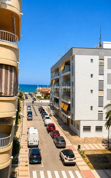 Foto ff2e2210-b601-419b-a797-ac9488e67c65. Estudi amb piscina a Daimús