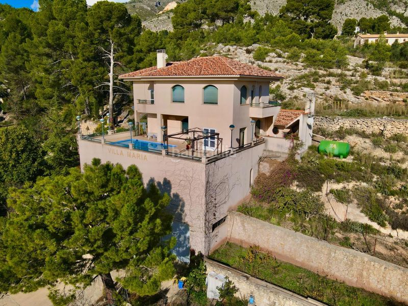 Foto e93708ca-8715-4c92-95c2-19635b799456. Masia amb calefacció aparcament piscina a Cocentaina